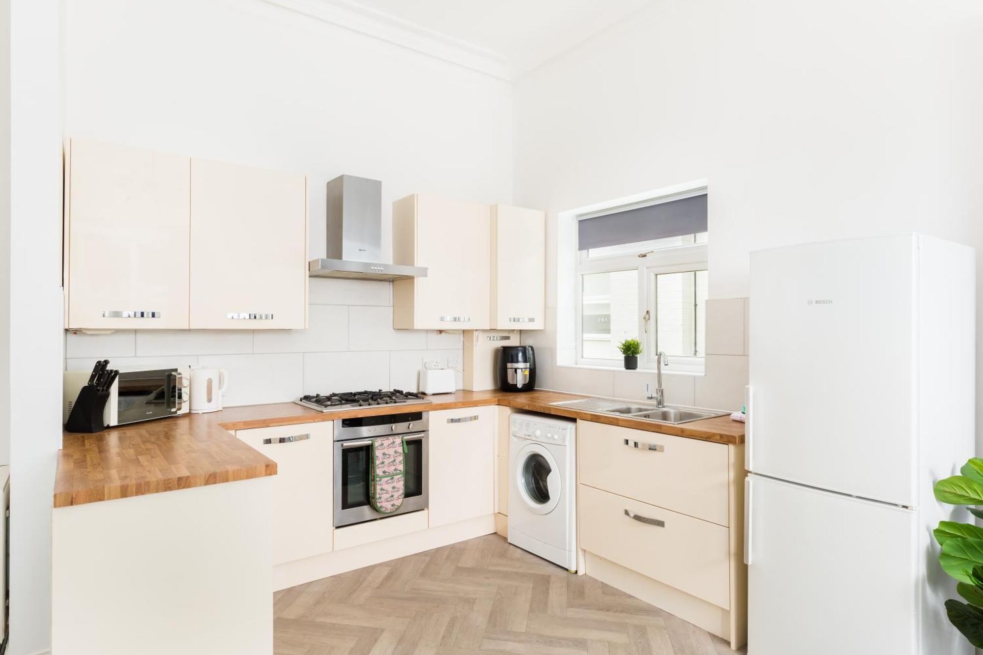 1-Bedroom Apartment In Leamington Spa With Free Parking Eksteriør billede